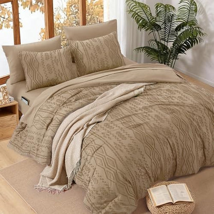 Queen Size Comforter Set- 7 Pieces Tufted Bed in a Bag Queen Bedding Sets