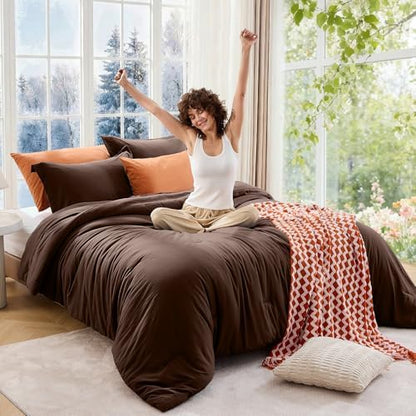 MUXHOMO Full Comforter Sets, All Season Ultra Soft Down Alternative Bedding - 3 Piece Lightweight Bed Set Includes 1 Comforter (82"x86") and 2 Pillow Shams (20"x26"), Dark Brown