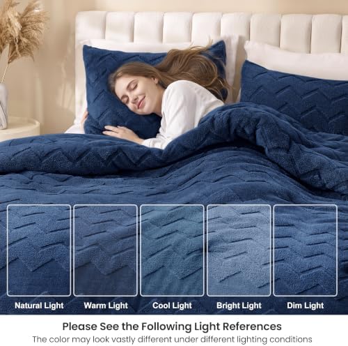 Love's cabin Fleece King Comforter Set, Fluffy Reversible Bedding, Navy