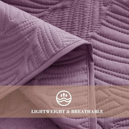 Exclusivo Mezcla 3-Piece Lightweight California King Quilt Bedding Set
