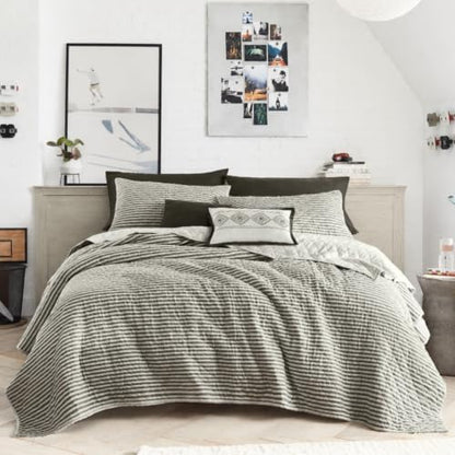 Wonderful - Grey Classic Ticking Stripe Quilt Set King Size, 3-Piece 100% Cotton Face & Fill All-Season Neutral Bedding, Minimalist Farmhouse Reversible Coverlet for Hot Sleepers