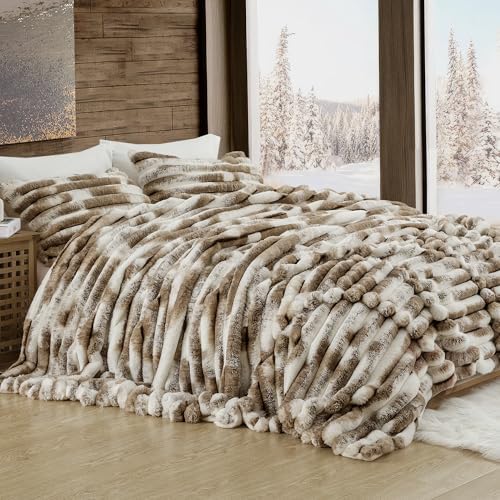Wonderful Fluffy Faux Rabbit Fur Comforter Set King Size, Striped Stitching Tie-Dye Khaki Plush Fuzzy Bedding Set 3 Pieces, Warm Soft Comforter Bedding Set for Winter, 104"x90"