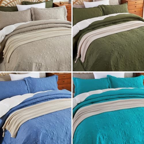 EVENHUG Oversized Quilts Set King Size 3 Piece Bedding Set Reversible Bedspread with 2 Pillow Shams Coverlet Lightweight Soft Bed Cover for All Season(120"X120",Beige)