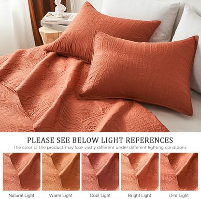 akkialla King Quilt Bedding Set,Burnt Orange Ultrasonic King/Cal King Quilt Set,Lightweight Soft Bedspread Coverlet,Modern Style Coin Pattern Bed Cover for All Seasons,3 Piece(1 Quilt,2 Pillow Shams)