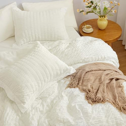 Love's cabin Seersucker Ivory King Size Comforter Set