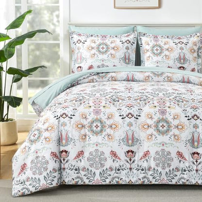 Boho Comforter Set Queen - 7 Pieces Bed in a Bag Floral Design, Bohemian Comforter Set with Sheets, Soft Microfiber Complete Bedding Sets All Season (Light Green, Queen)