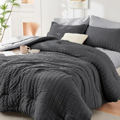 HYMOKEGE Dark Grey/Light Grey King Size Comforter Set Seersucker 7 Pieces, All Season Luxury Bed in a Bag for Bedroom, Bedding Set with Comforter, Sheets, Pillowcases & Shams