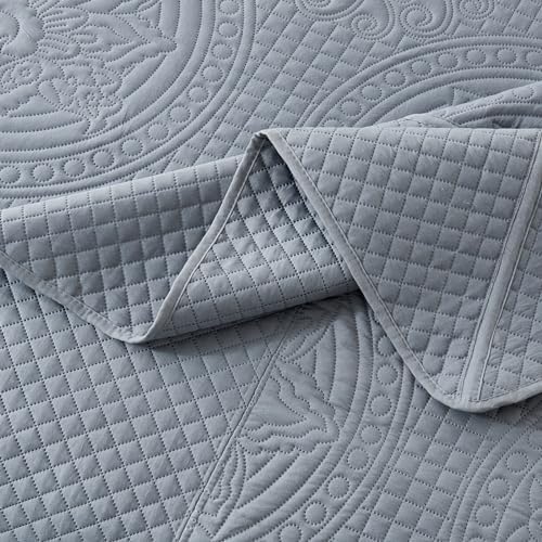 Qucover King Size Bedspread Oversized, 3 Piece Oversized King Bedspread 128x120, All Season Lightweight California King Quilt Set, intage Persian Pattern, with 2 Shams, Dark Grey