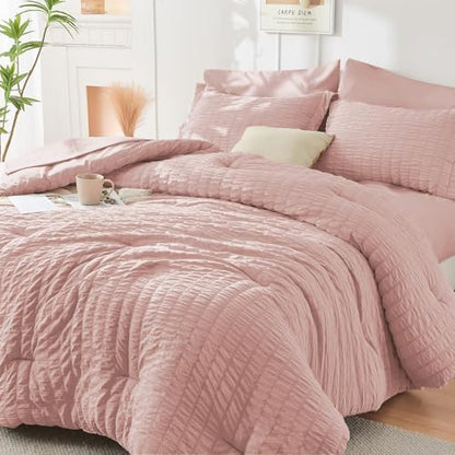 HYMOKEGE Rose Gold California King Comforter Set Seersucker 7 Pieces, All Season Luxury Bed in a Bag Queen for Bedroom, Bedding Set with Comforter, Sheets, Pillowcases & Shams