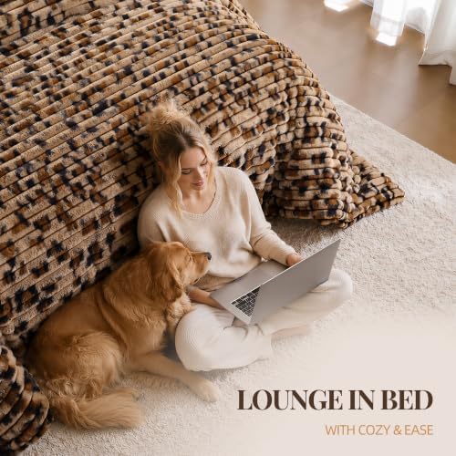 Smoofy Fluffy King Size Comforter 3 PCS - Cheetah Brown Fleece Bedding Set