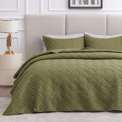 Love's cabin Quilts for Full Bed Olive Green Bedspreads Bedding Set - Lightweight Bedspread Comforter - Wave Pattern Bedding Coverlet for All Season - 3 Pieces (1 Quilt, 2 Pillow Shams)