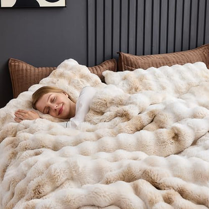 Wonderful - 3 Pieces Faux Rabbit Fur Comforter Set Queen Size, Beige Tie Dye Plush Bedding Set, 3D Sculpted Bubble Warm Fluffy Comforter for Winter
