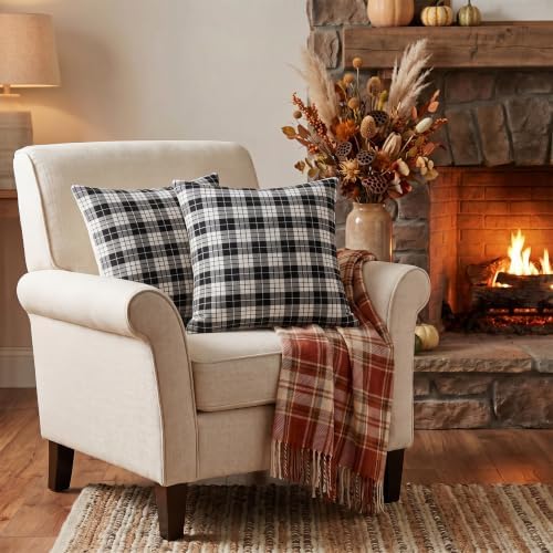 AVOIN colorlife Black White Plaid Decorative Throw Pillow Covers, 18 x 18 Inch Holiday Scottish Tartan Cushion Case Farmhouse Decoration for Sofa Couch Set of 2