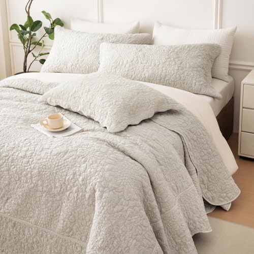 Masaca Oversized King Quilt 120x120,Wheat Crinkled Oversized California King Bedspread Shabby Boho Chic Rustic Lightweight Stone-Washed Scallop Extra Large Quilt Bedding Set Ultra Soft