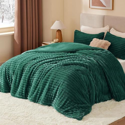 BEDELITE Fleece Full Comforter Set, Fluffy Bed Set, Dark Green