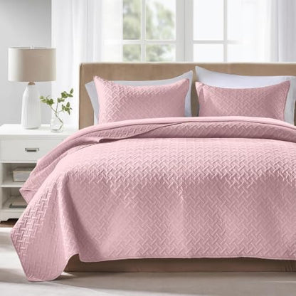 FLYMME Oversized King/California King Quilt Set 118"x106", Pure Pink 3-Piece Floor-Length Bedspread, Premium Microfiber Lightweight Coverlet for King/California King Bed (1 Quilt, 2 Shams)