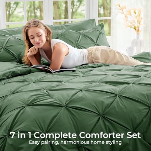 Sasttie King Size Comforter Set, 7-Piece Bed in a Bag, Pintuck Bedding Set for All Season, Includes Comforter, Flat Sheet, Fitted Sheet, Pillowcases and Pillowshams, Forest Green