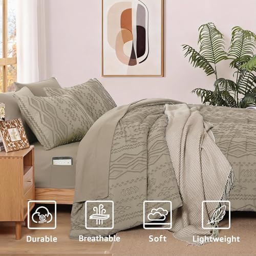King Size Comforter Set- 7 Pieces Tufted Bed in a Bag King Bedding Sets