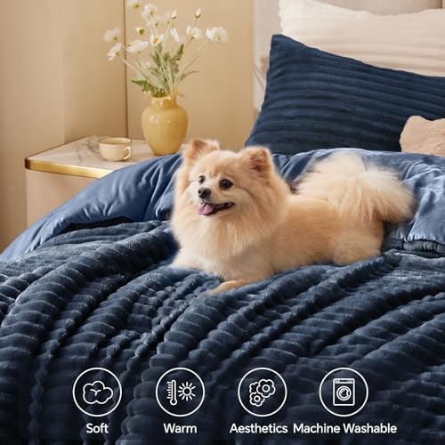 BEDELITE Fleece Full Comforter Set, Fluffy Bed Set, Navy Blue