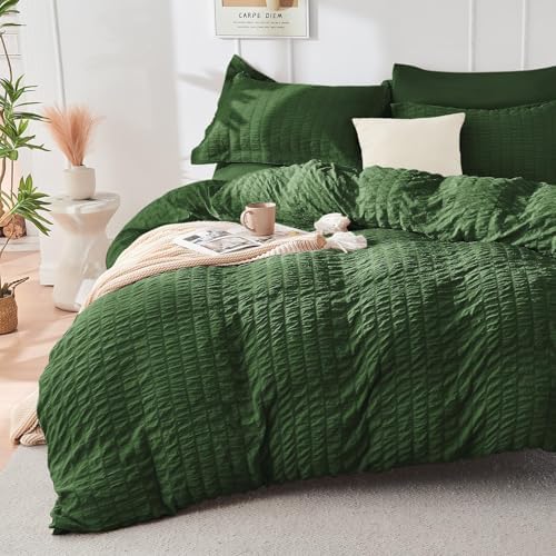 HYMOKEGE Dark Green King Size Comforter Set Seersucker 7 Pieces, All Season Luxury Bed in a Bag for Bedroom, Bedding Set with Comforters, Sheets, Pillowcases & Shams