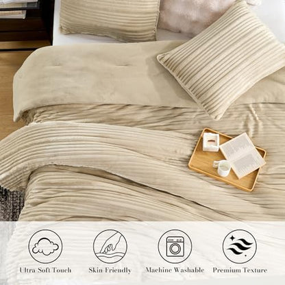 Amélie Home Fluffy King Comforter Set, Ribbed Fleece Bedding Set, Beige