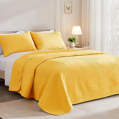 Exclusivo Mezcla Lightweight King Quilt Bedding Set, Soft Microfiber
