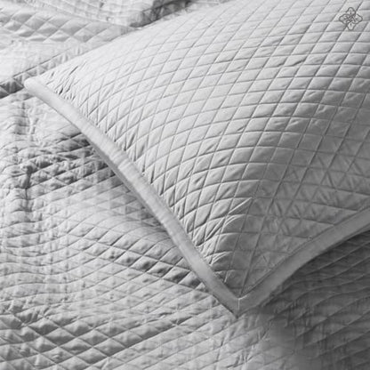 BIOWEAVES 100% Organic Cotton Quilts Queen Size - Diamond Stitched Quilted bedspreads - All Season Oversized Coverlet Set - GOTS Certified Bedding Set | 1 Quilt & 2 Pillow Shams