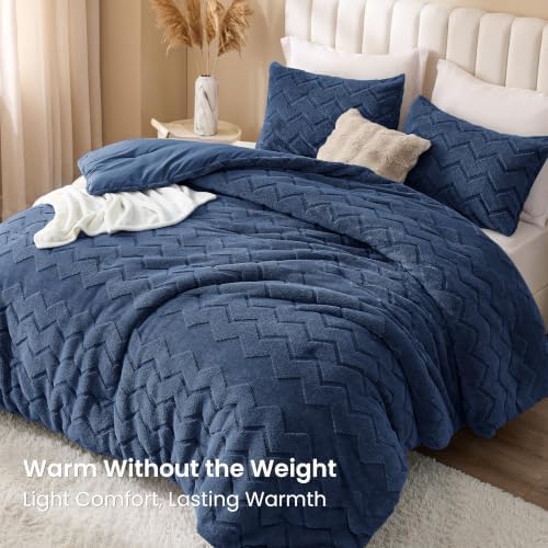 Love's cabin Fleece King Comforter Set, Fluffy Reversible Bedding, Navy