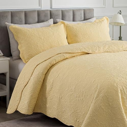 HoneiLife Queen Bedspreads Oversized - 110"x106" Quilt Sets 3-Piece, Quilt Bedding Sets for All Season Use, Reversible Coverlet for Queen Beds-Yellow