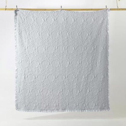 Light Blue Ruffled Quilt King Size, Stone-Washed Microfiber Lightweight Crinkled Farmhouse Rustic Shabby Chic Bedding Set, 3 Pieces Reversible Bedspread Coverlet with Pillow Shams for All Season