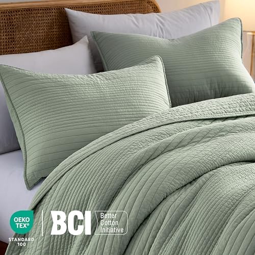 palassio Striped Sage Green 100% Cotton Quilt Queen Size Bedding Sets, Lightweight Crinkly Channel Pick Stitch Textured Bedspread Soft Shabby Chic Farmhouse Country Coverlet for All Season, 2 Shams