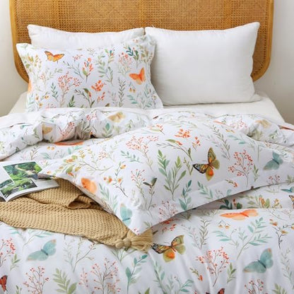 Mooreeke Floral Full Size Comforter Sets, Butterfly and Botanical Patterned Bedding for All Seasons, 3-Piece Vintage Bed in a Bag with Fluffy Quilted Reversible Comforter & 2 Pillow Shams