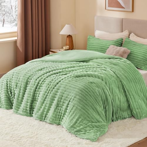 BEDELITE Fleece Full Comforter Set, Fluffy Bed Set, Green