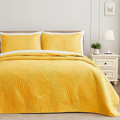 Exclusivo Mezcla Lightweight Twin Size Quilt Bedding Set, Soft Microfiber