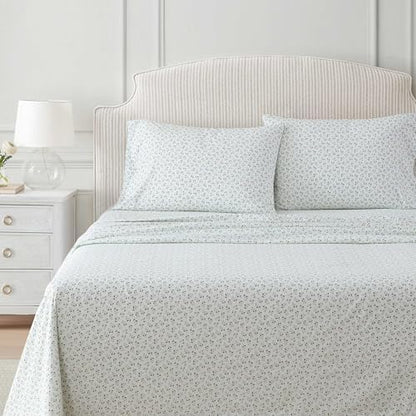 Martha Stewart - Queen Size Sheet Set with Fitted Sheet & Pillowcases