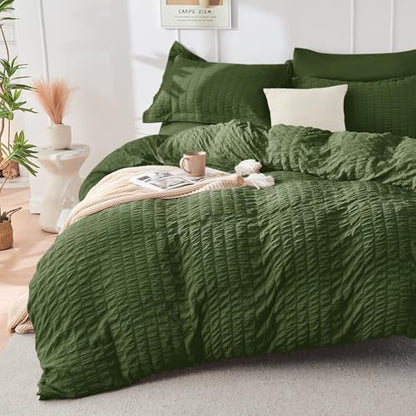 HYMOKEGE Olive Green California King Comforter Set Seersucker 7 Pieces, All Season Luxury Bed in a Bag for Bedroom, Bedding Set with Comforter, Sheets, Pillowcases & Shams