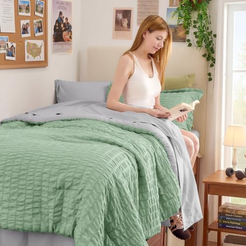 HYMOKEGE Sage Green/Light Grey Twin Comforter Set Seersucker 5 Pieces, All Season Luxury Bed in a Bag for Bedroom, Bedding Set with Comforter, Sheets, Pillowcase & Sham