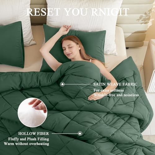 132x120 Alaskan King Comforter, Extra Large King Size Comforter Oversized, All Season Soft Lightweight Quilt Down Alternative Duvet Insert with 8 Corner Tabs(120x132, Emerald Green)