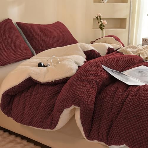 LLanCL 3D Jacquard Design Comforter Set, Ultra-Soft Warm King Size Sherpa Fur Plush 3-Pieces Sets Luxury Cozy Bedding with 2 Pillowcases (104"x90", Burgundy)