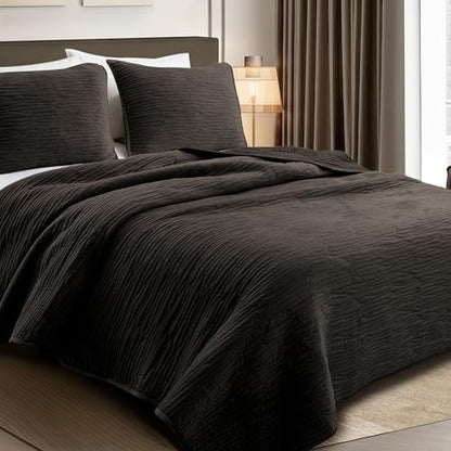 Wonderful Velvet Quilt Set - Wood-Grain Stitched Brownish Black Quilt King Size, Velvet Lightweight Comforter with 2 Pillow Shams, Luxurious Suede Bedspread Coverlet for All Season, 106"x94"