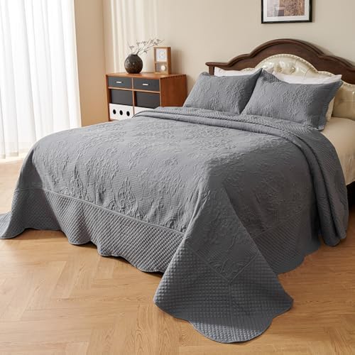EVENHUG Oversized King Bedspreads California King Quilt Set with Pillow Shams Extra Wide Large King Size Quilts Lightweight Coverlet Bedding Sets Light Grey 120"x128"