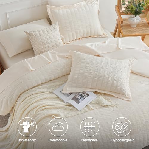 FreshCulture Comforter Set Seersucker 7 Pieces, All Season Bedding Set California King, Bed in a Bag Set with 1 Comforter, 1 Flat Sheet, 1 Fitted Sheet, 2 Pillowcases and 2 Pillow Shams, Cream