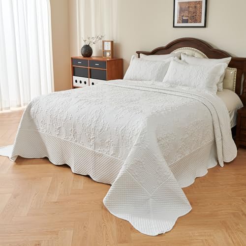 EVENHUG Oversized King Bedspreads California King Quilt Set with Pillow Shams Extra Wide Large King Size Quilts Lightweight Coverlet Bedding Sets White 120"x120"