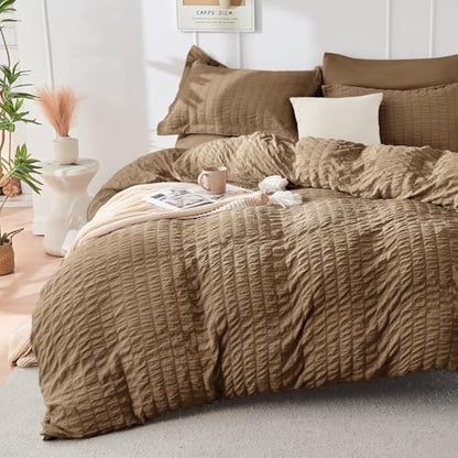 HYMOKEGE Brown Oversized Queen Comforter Set Seersucker 7 Pieces, All Season Luxury Bed in a Bag for Bedroom, Bedding Set with Comforter, Sheets, Pillowcases & Shams