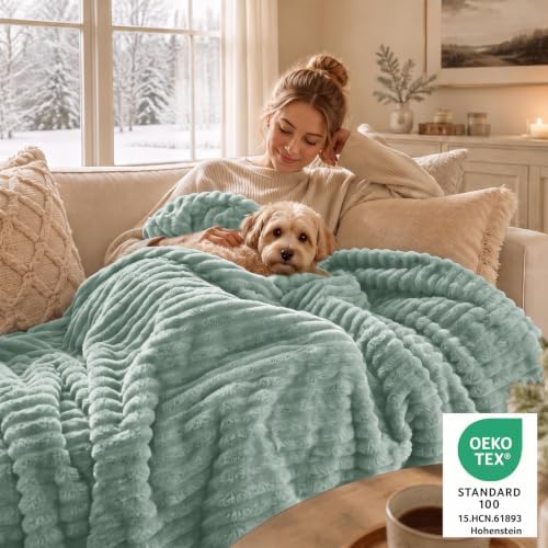 CozyLux Fleece Full Size Comforter Sets, 3 Piece Warm Sage Green Bedding