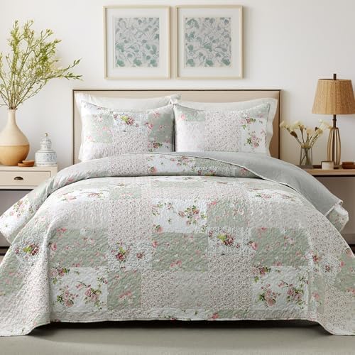 HIARUO Quilt Set Queen Size 3 Pieces Floral Patchwork Comforter Bedspread Boho Plaid Coverlet Reversible Lightweight Farmhouse Bedding with 2 Pillow Covers Shams for All Season, Green Pink