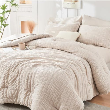 HYMOKEGE Beige Queen Comforter Set Seersucker 7 Pieces, All Season Luxury Bed in a Bag for Bedroom, Bedding Set with Comforters, Sheets, Pillowcases & Shams