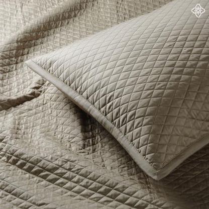 BIOWEAVES 100% Organic Cotton Quilt King Size - Diamond Stitched Quilted bedspreads - All Season Oversized Coverlet Set - GOTS Certified Bedding Set | 1 Quilt & 2 Pillow Shams
