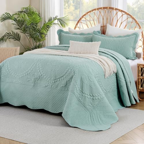 EVENHUG Oversized King Bedspreads California King Quilt Set with Pillow Shams Extra Wide Large King Size Quilts Lightweight Coverlet Bedding Sets Aqua Sky 120"x128"