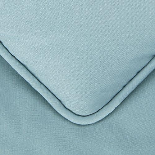 Amazon Basics Lightweight, Soft King Size Comforter Set, All-Season Down-Alternative 3-Piece Bedding, Pinch Pleat Design with Piped Edges, Spa Blue